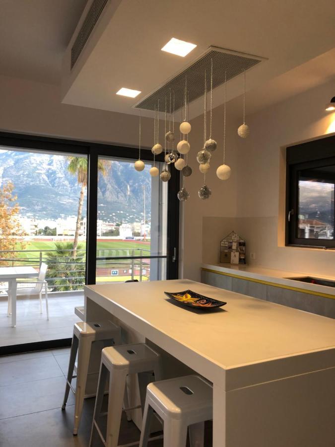 Elion Luxury Apartments Kalamata Exterior photo